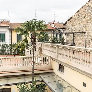 https://cozy-apartment-by-villa-il-mosaico.it-tuscanyhotel.com